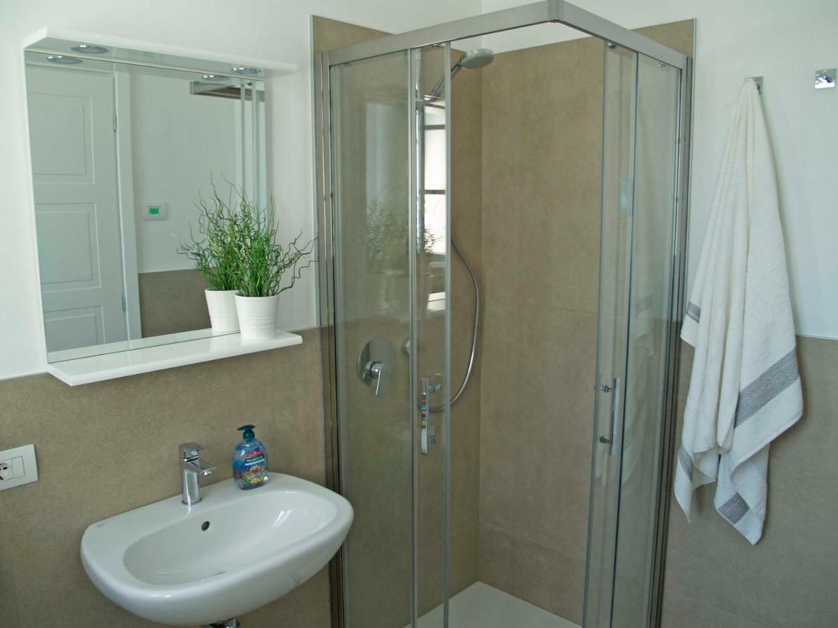 Casa Il Cedro Apartment Verbania Ngoại thất bức ảnh