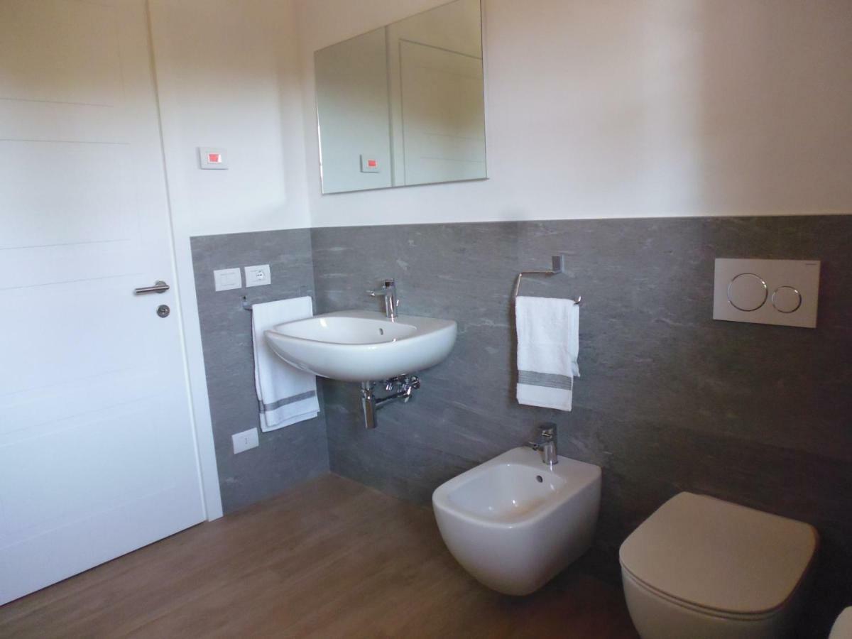Casa Il Cedro Apartment Verbania Ngoại thất bức ảnh